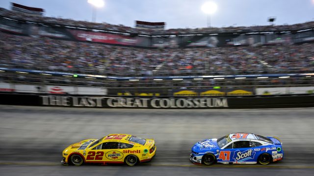 What Are the Responsibilities of a NASCAR Spotter