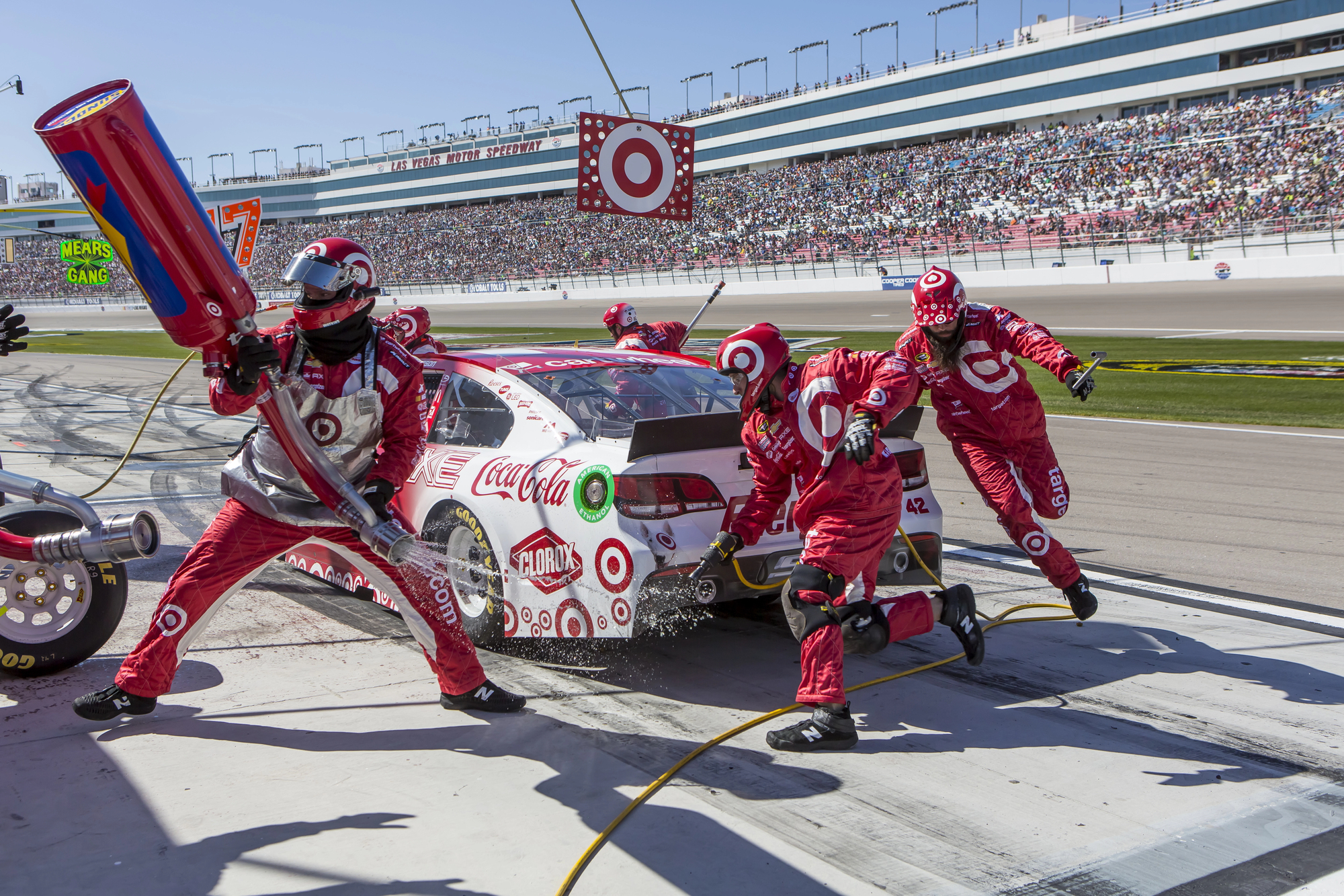 How Do Teams Work in NASCAR?