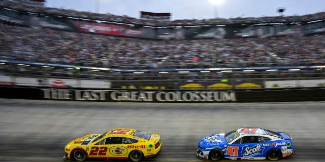 What Are the Responsibilities of a NASCAR Spotter