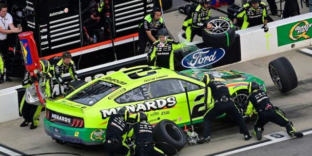 How hot are NASCAR tires